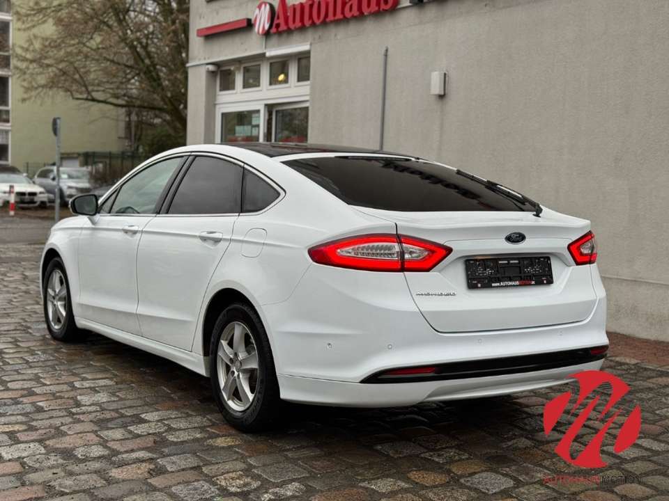 Ford Mondeo - Imagem 7