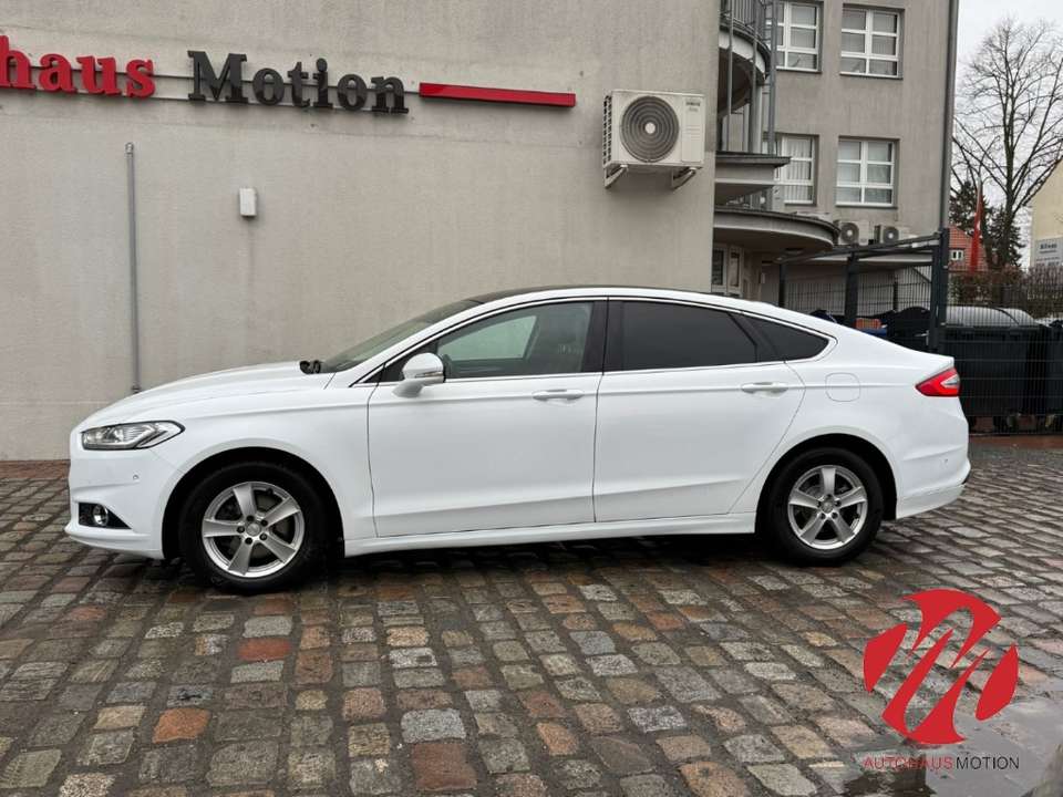 Ford Mondeo - Imagem 8