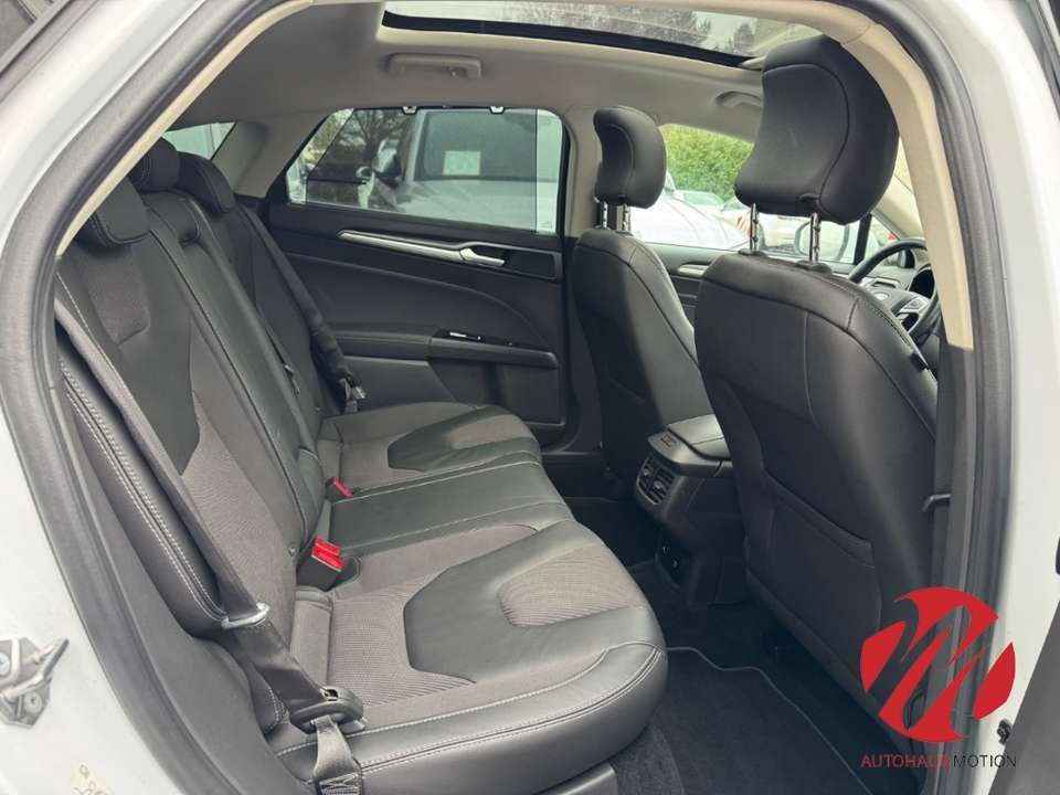 Ford Mondeo - Imagem 13