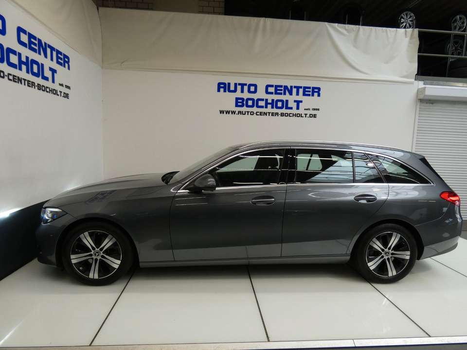 Mercedes-Benz C 220 - Imagem 14