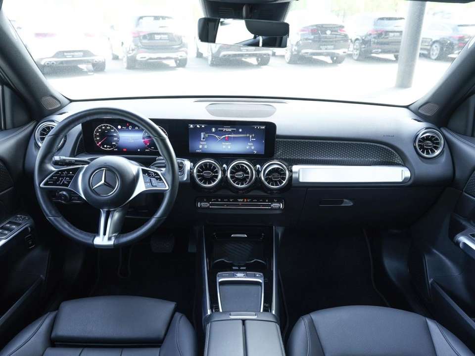 Mercedes-Benz GLB 200 - Imagem 12