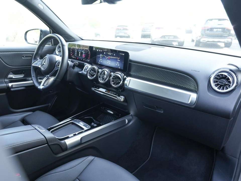 Mercedes-Benz GLB 200 - Imagem 15