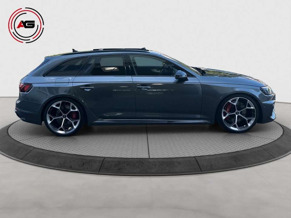 Audi RS4 - Imagem 4