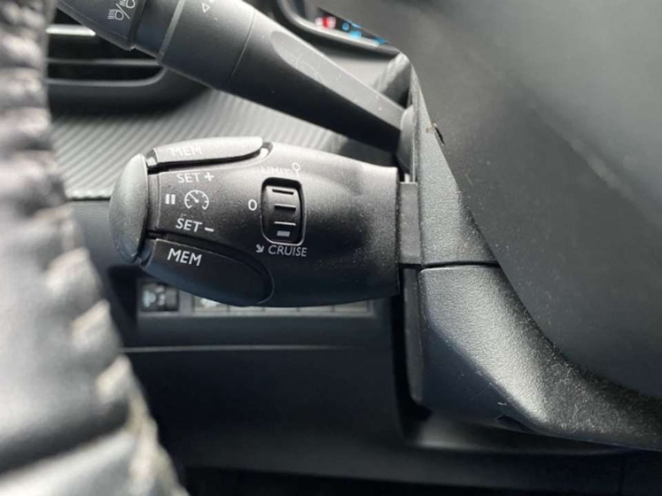 Peugeot 208 - Imagem 15