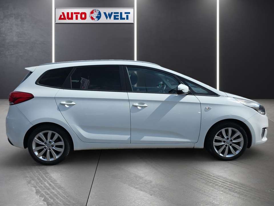 Kia Carens - Imagem 3