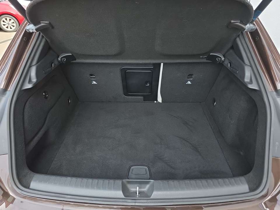 Mercedes-Benz GLA 220 - Imagem 9