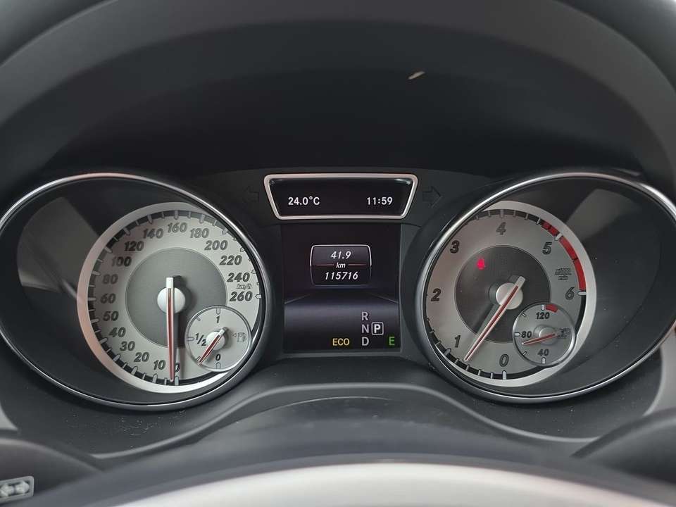 Mercedes-Benz GLA 220 - Imagem 11