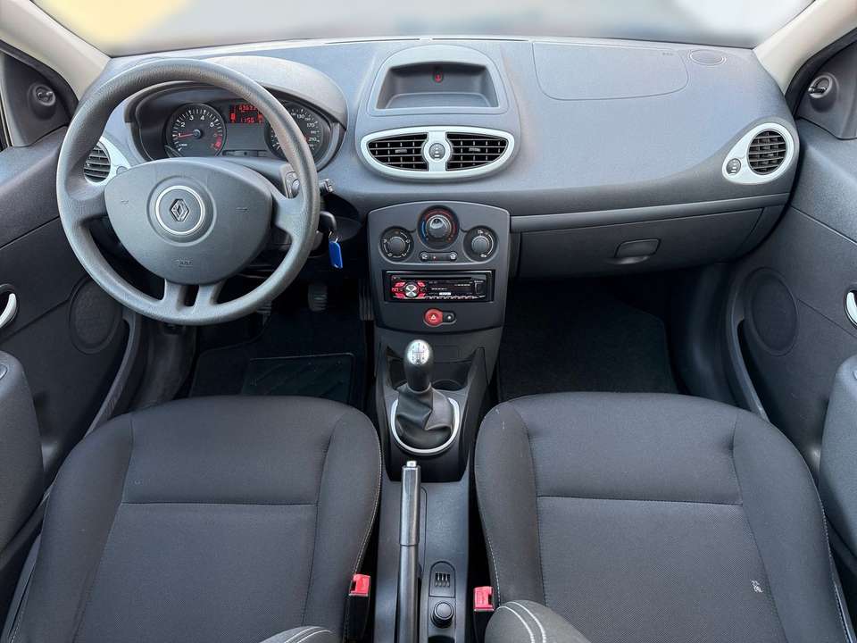 Renault Clio - Imagem 12