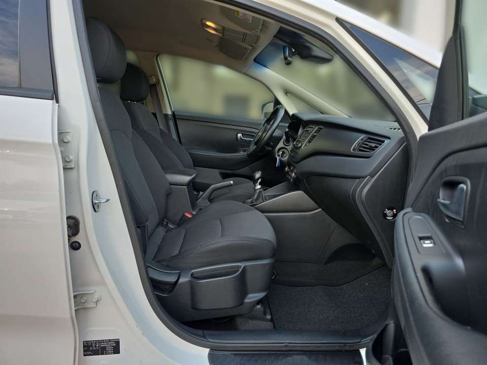 Kia Carens - Imagem 15