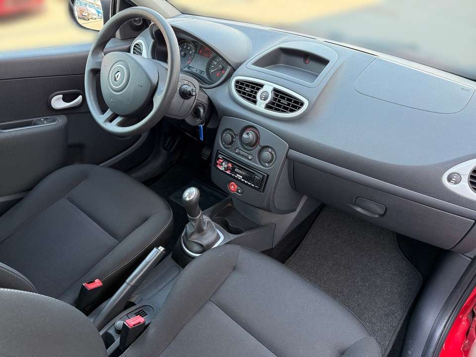 Renault Clio - Imagem 14