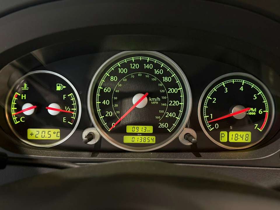Chrysler Crossfire - Imagem 14