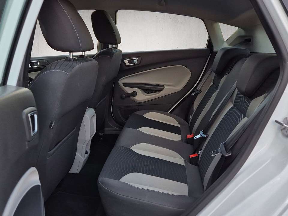 Ford Fiesta - Imagem 13