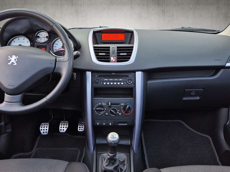 Peugeot 207 - Imagem 15