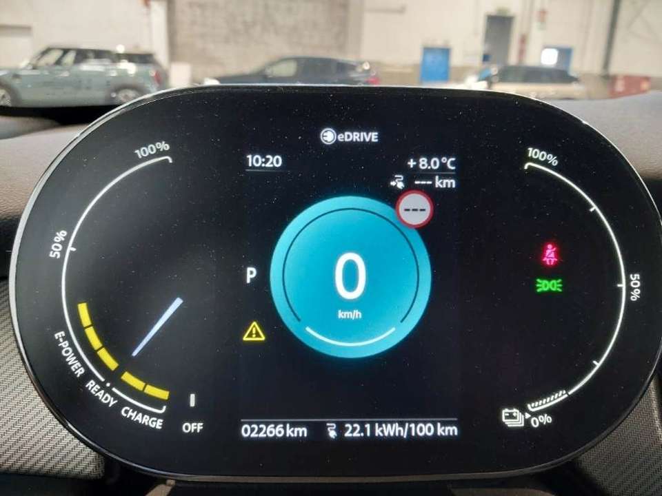 MINI Cooper SE - Imagem 11