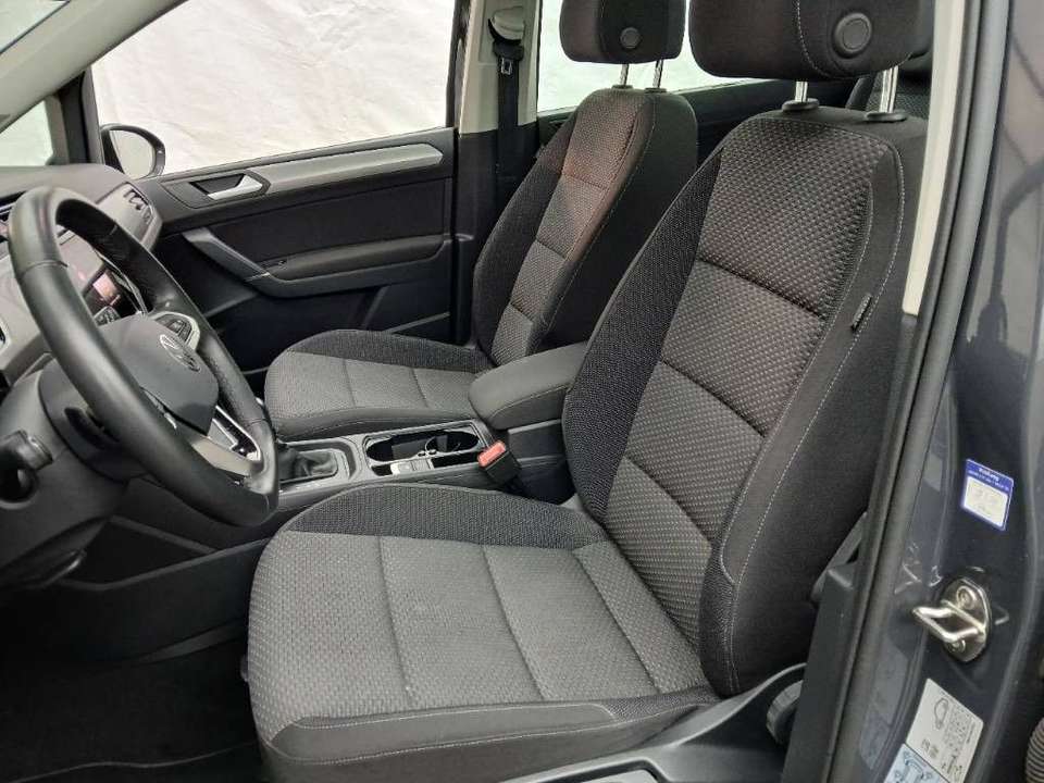 Volkswagen Touran - Imagem 8