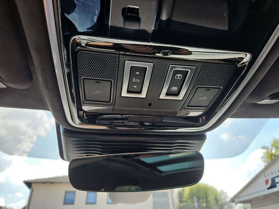 Land Rover Range Rover Velar - Imagem 19