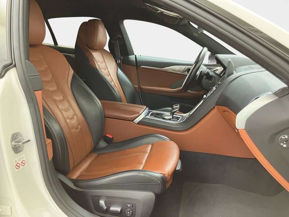 BMW M850 - Imagem 13