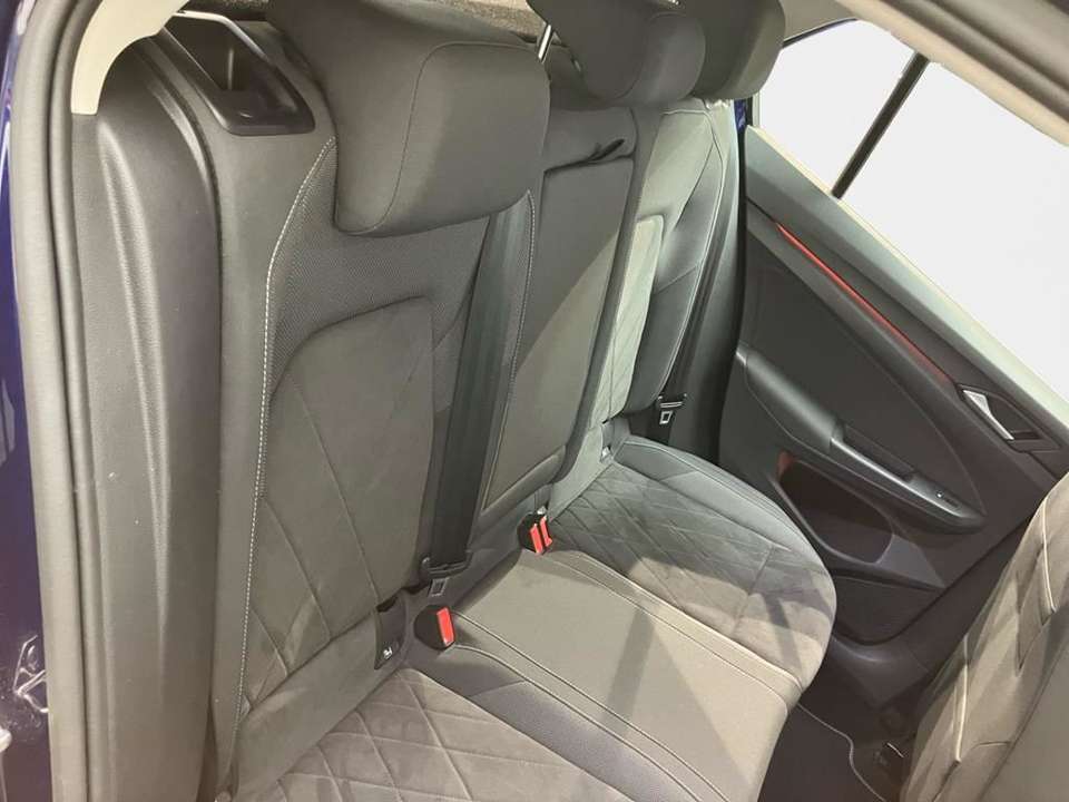 Volkswagen Golf - Imagem 12