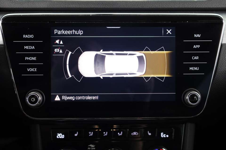 Skoda Superb - Imagem 12