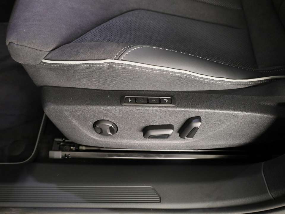 Skoda Enyaq - Imagem 14