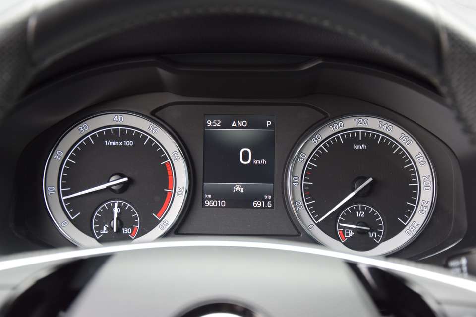 Skoda Karoq - Imagem 14