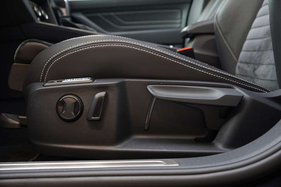 Volkswagen Passat Variant - Imagem 14