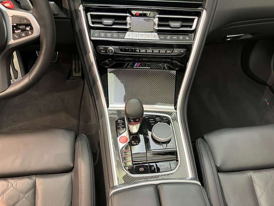 BMW M8 - Imagem 11