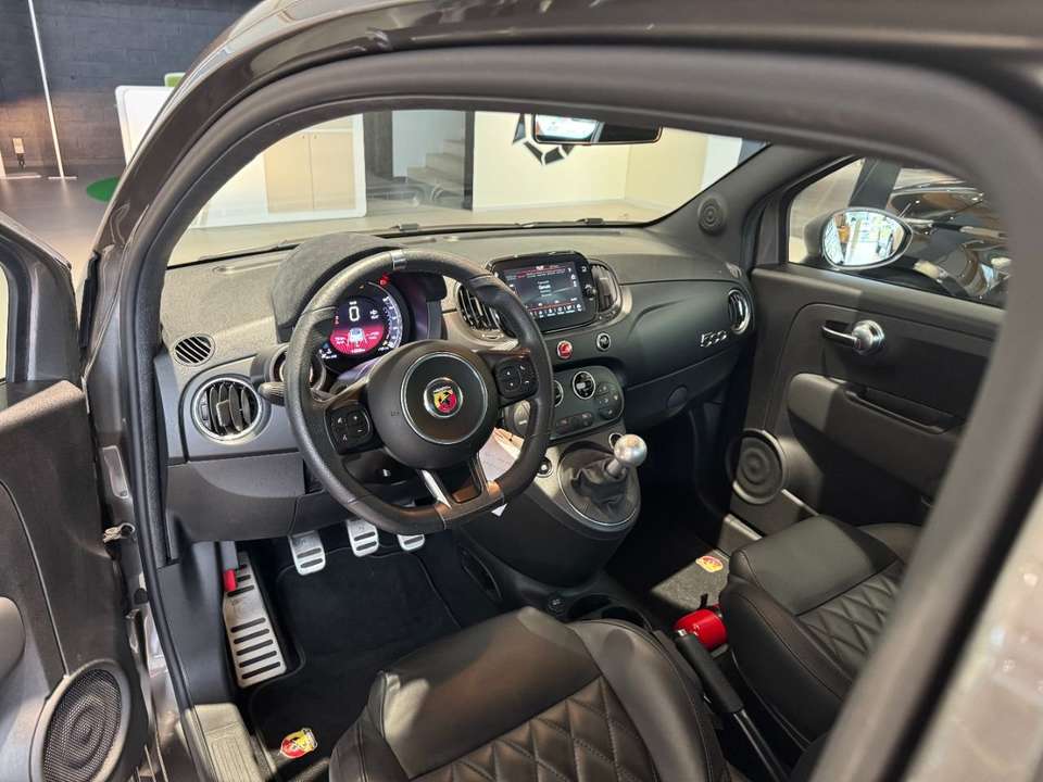 Abarth 595C - Imagem 9