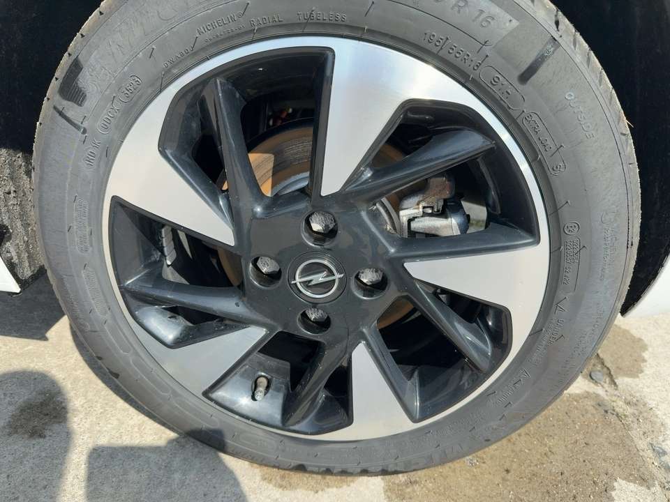 Opel Corsa - Imagem 12