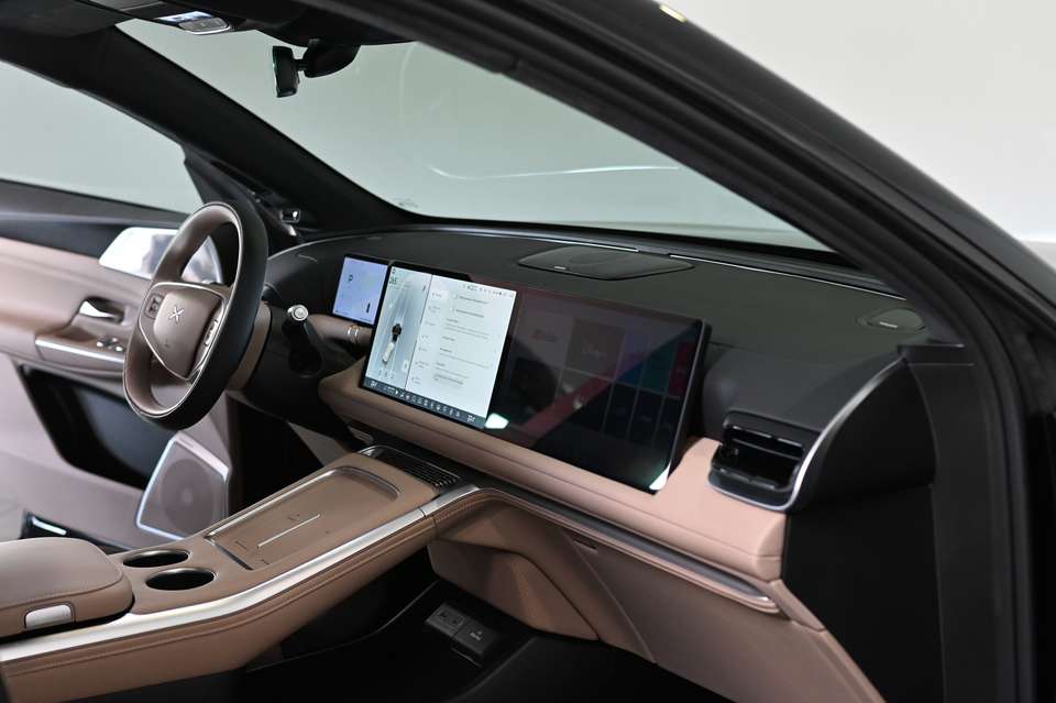 Xpeng G9 - Imagem 11