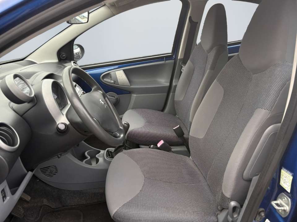 Peugeot 107 - Imagem 9