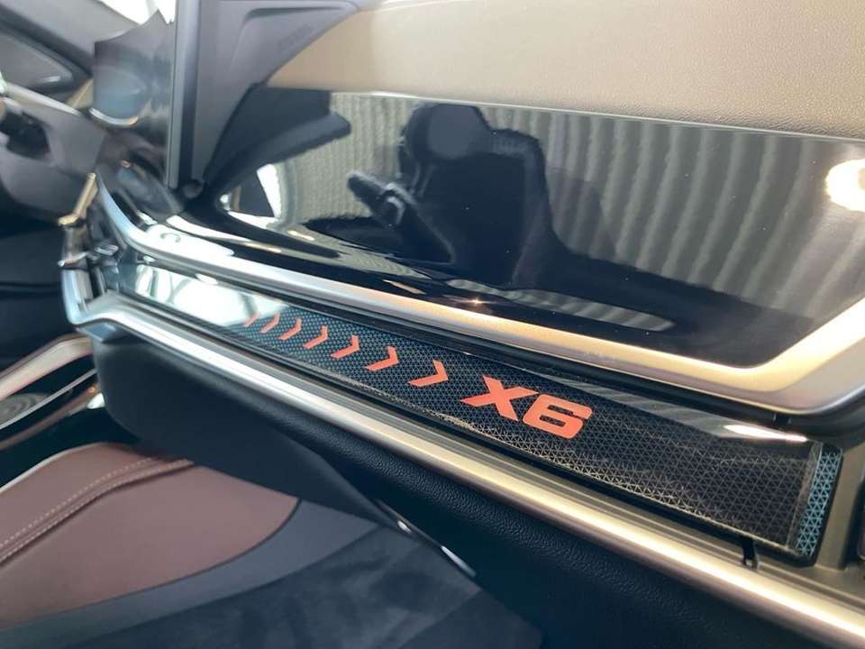 BMW X6 M - Imagem 10