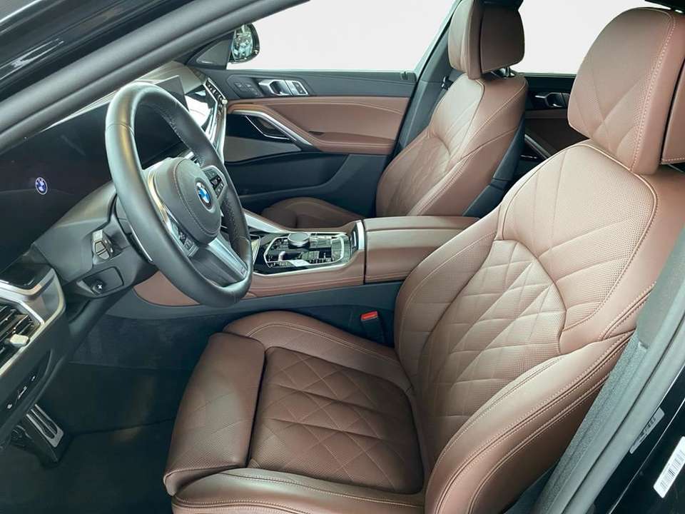 BMW X6 M - Imagem 11