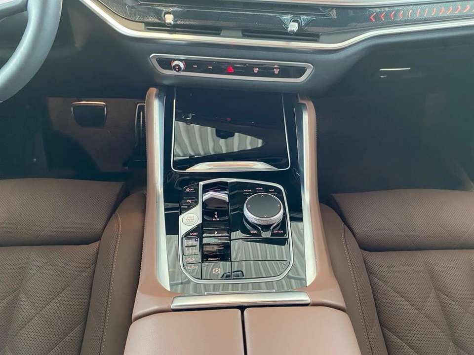 BMW X6 M - Imagem 12