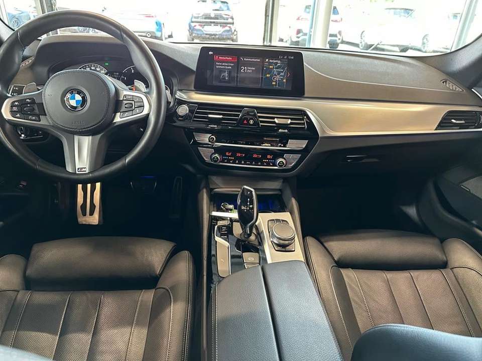 BMW 530 - Imagem 11