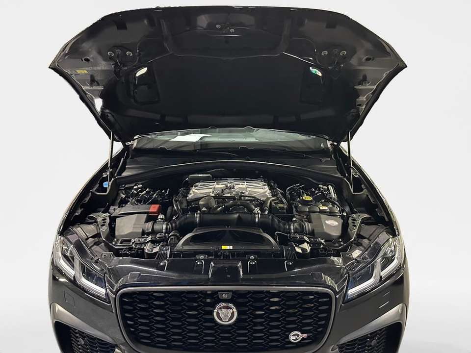 Jaguar F-Pace - Imagem 15