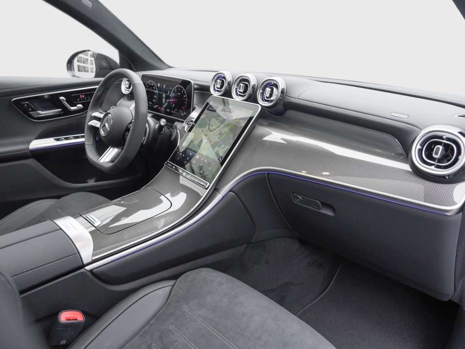 Mercedes-Benz GLC 300 - Imagem 14