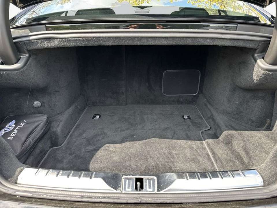 Bentley Continental GT - Imagem 11