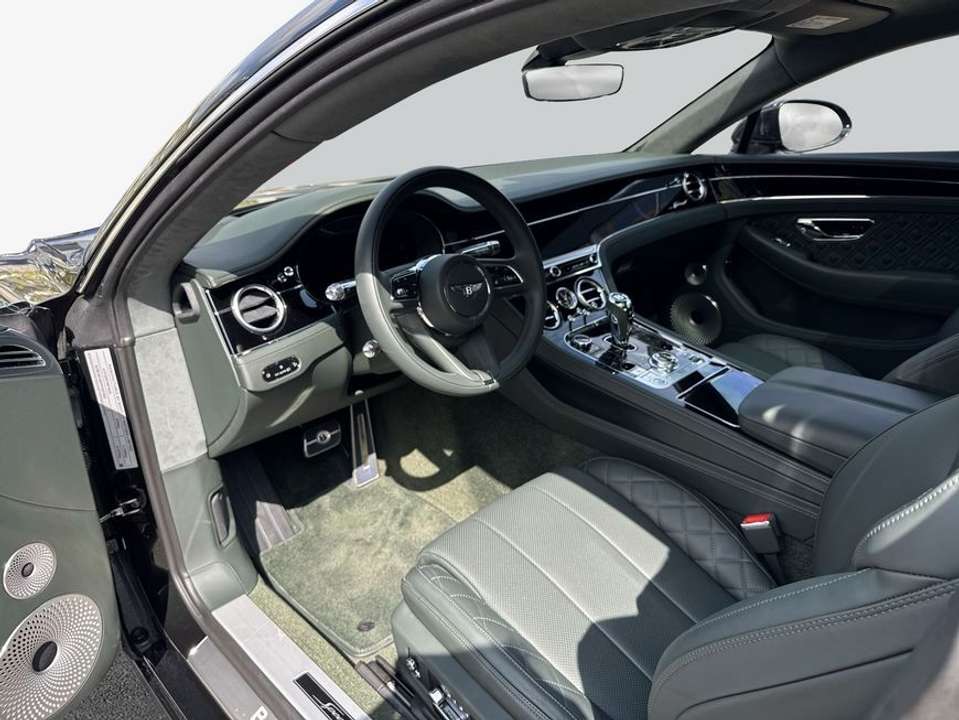 Bentley Continental GT - Imagem 12