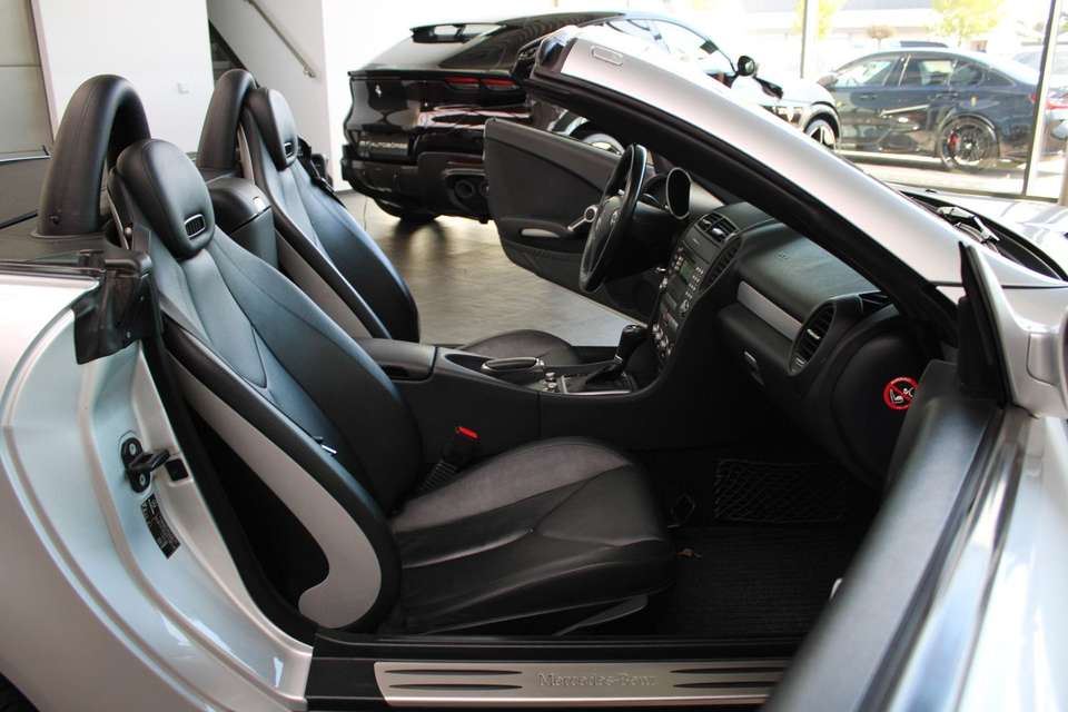 Mercedes-Benz SLK 280 - Imagem 12