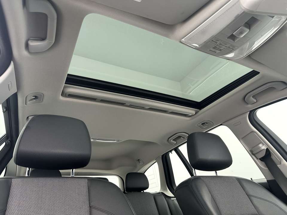 Mercedes-Benz C 180 - Imagem 8