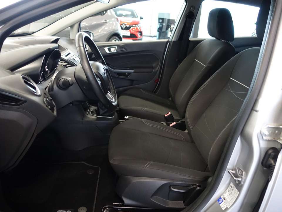 Ford Fiesta - Imagem 8