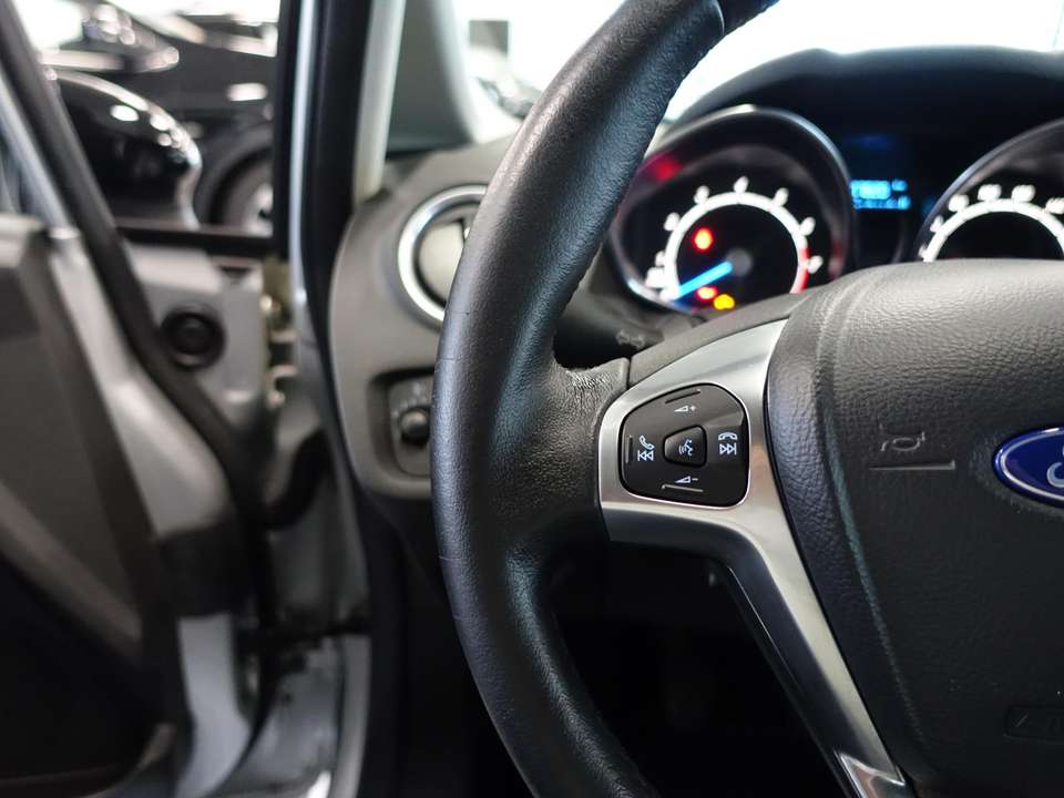 Ford Fiesta - Imagem 12