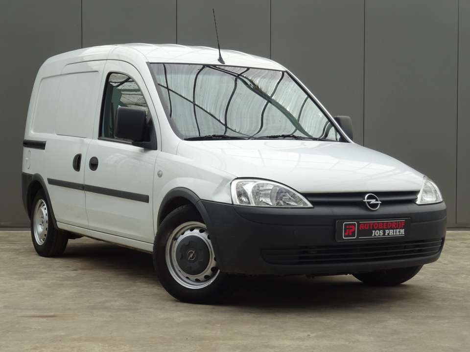 Opel Combo - Imagem 1