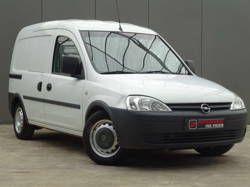 Opel Combo - Imagem 2