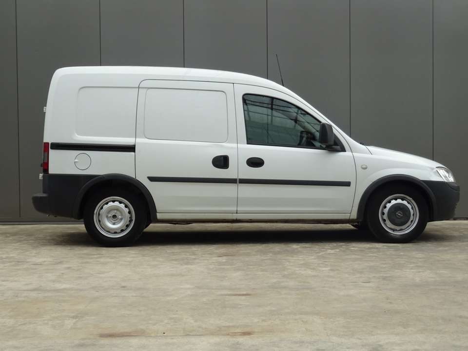 Opel Combo - Imagem 18