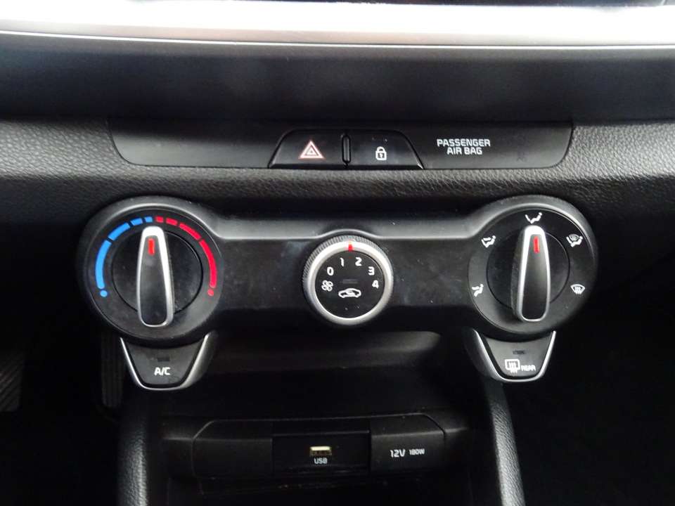 Kia Stonic - Imagem 19