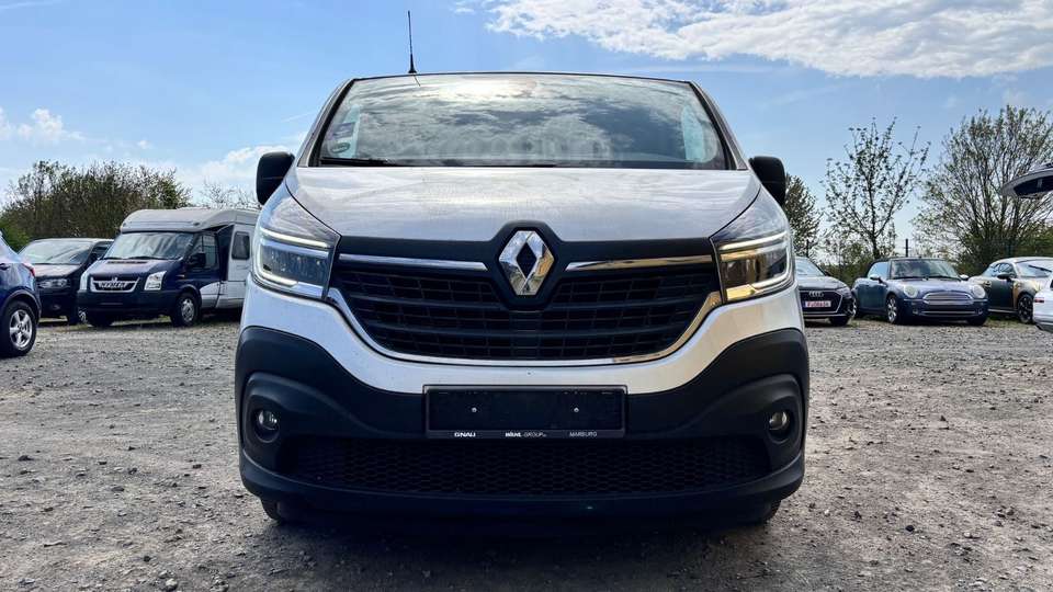 Renault Trafic - Imagem 2