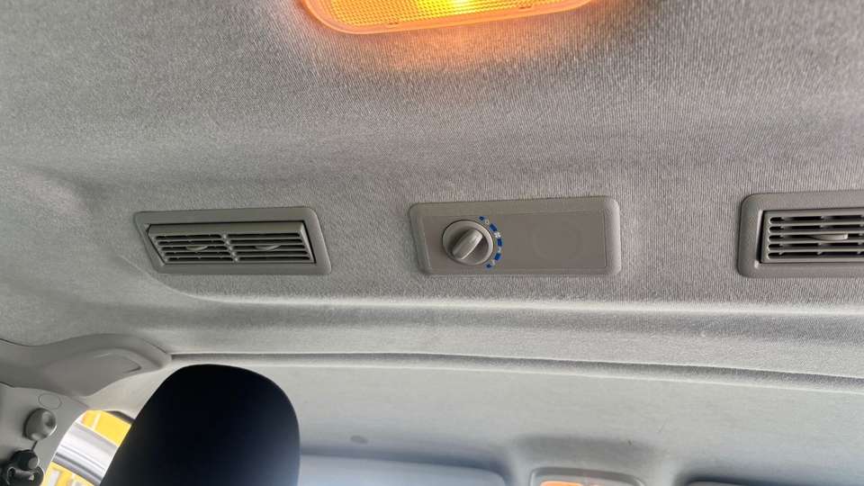 Renault Trafic - Imagem 15