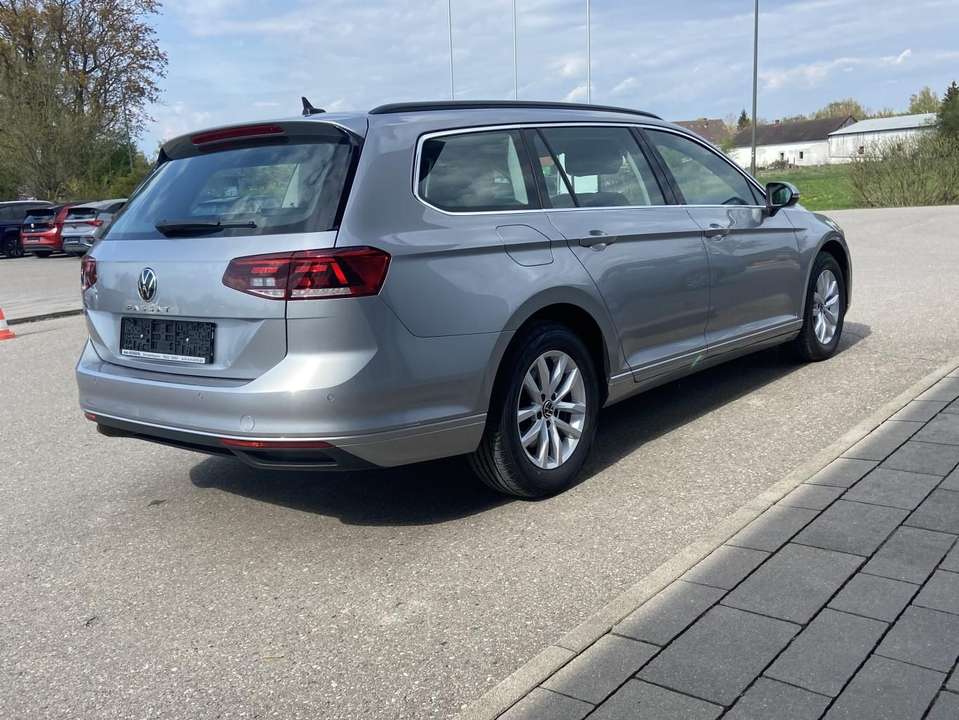 Volkswagen Passat Variant - Imagem 5